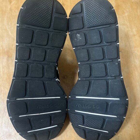 Adidas Women's Size 9 Swift Run White Black leopard Print Excellent Comfortable - Picture 8 of 14